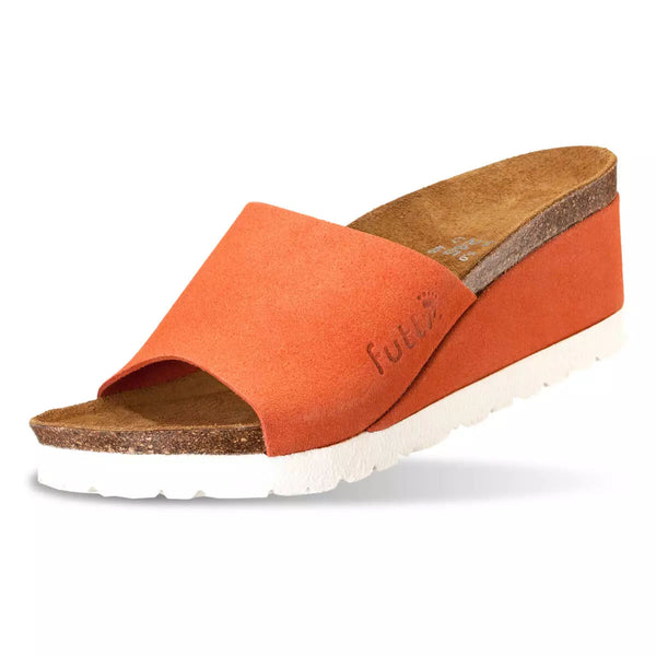 Gaby Orangine