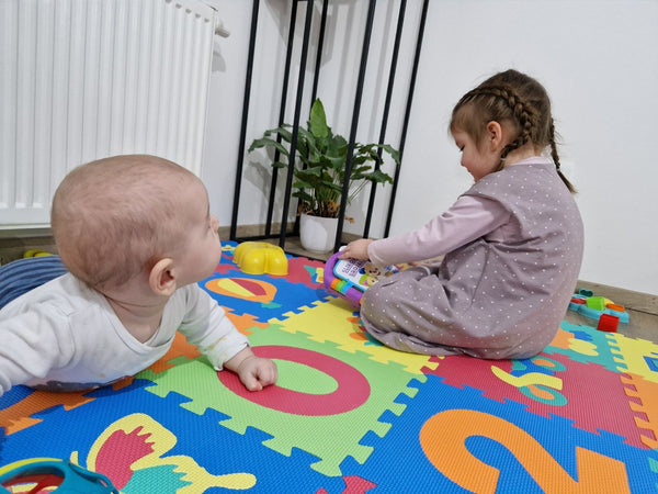 Tanja dvoslojna vreća s nogavicama - Bijele zvjezdice na rozoj podlozi