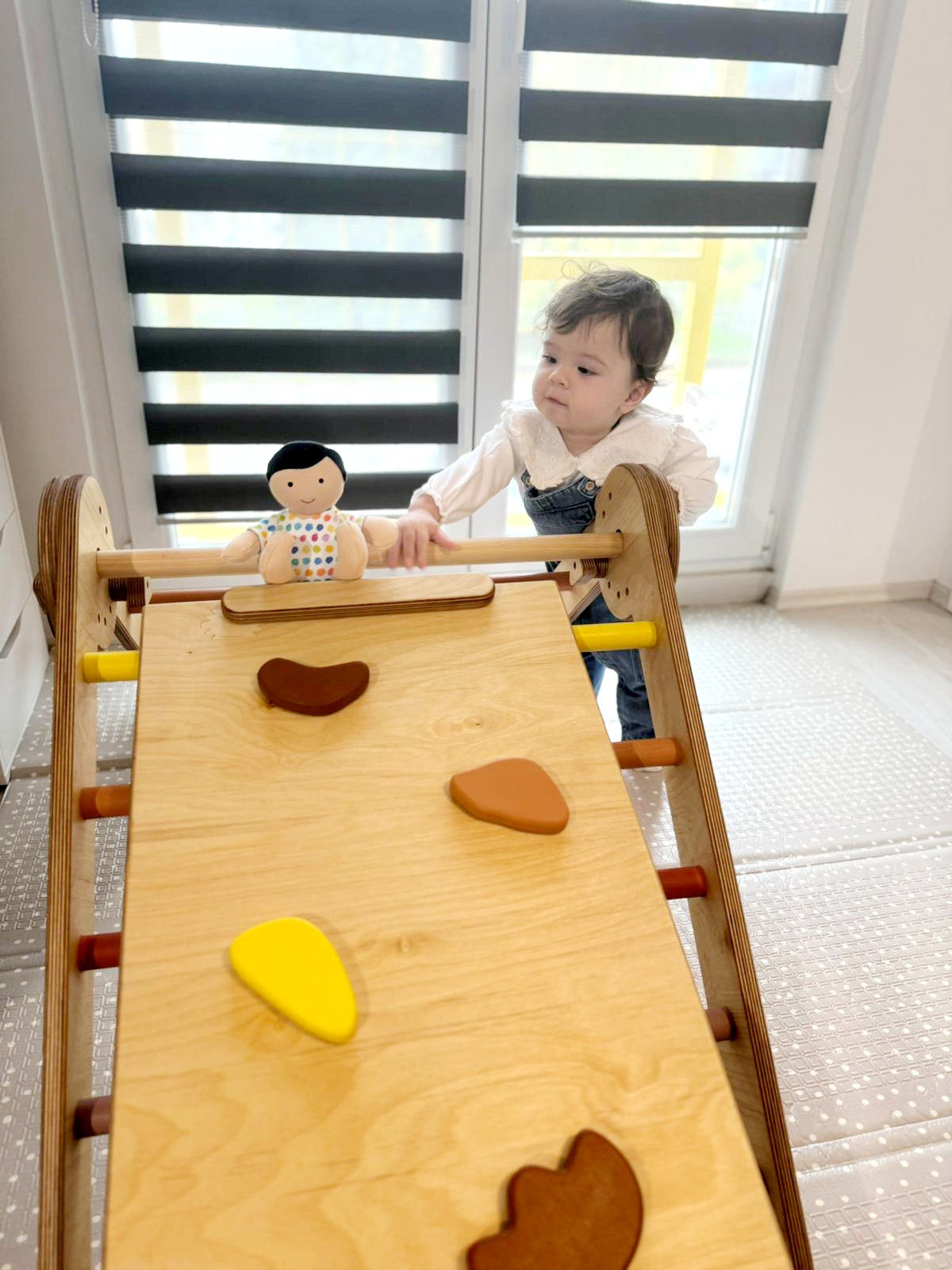 MONTESSORI PIKLER s toboganom i hvatištima / eko lak, u boji Sunset
