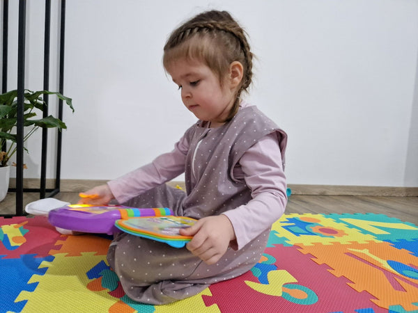 Tanja dvoslojna vreća s nogavicama - Bijele zvjezdice na rozoj podlozi