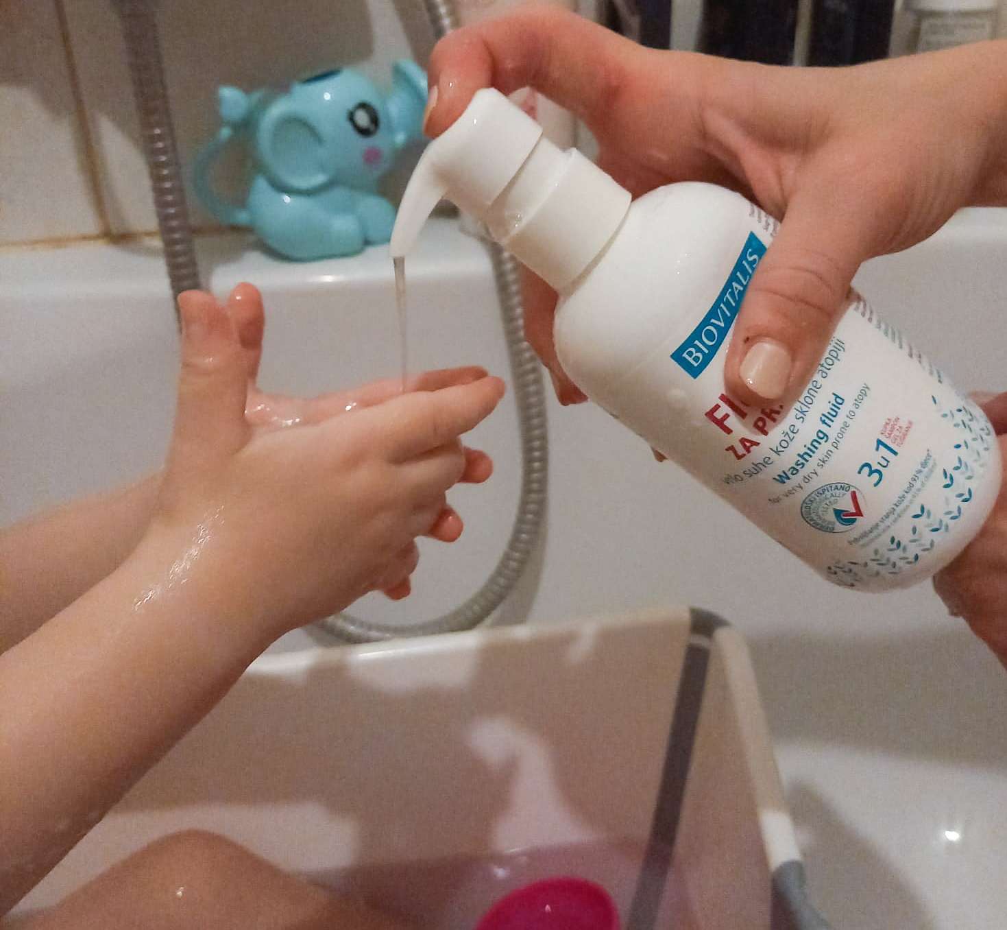 Fluid za pranje vrlo suhe kože sklone atopiji
