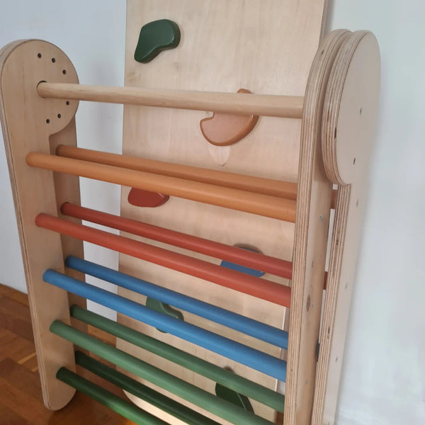 MONTESSORI PIKLER s toboganom i hvatištima / eko lak, u boji