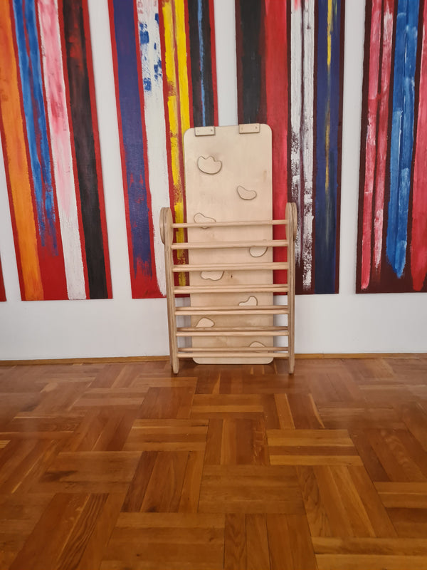MONTESSORI PIKLER s toboganom i hvatištima / eko lak, natur drvo