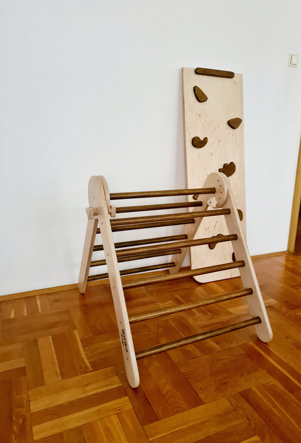 MONTESSORI PIKLER s toboganom i hvatištima / eko lak, boja oraha